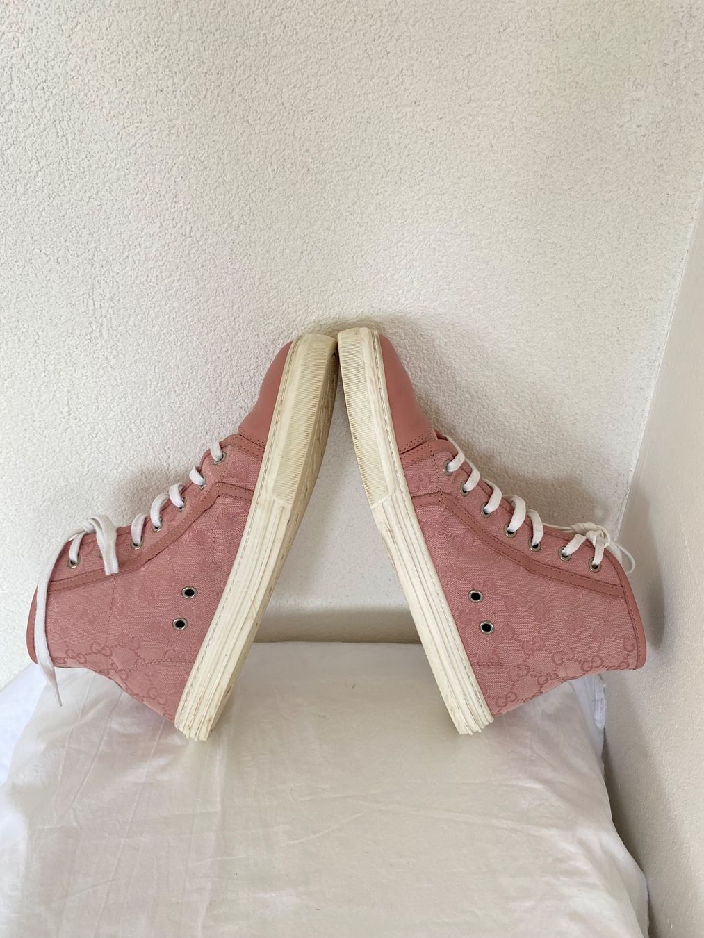 Gucci Herrenschuhe: GUCCI SNEAKERS 100% ORIGINAL GRÖSSE 40 – Gebraucht aus Zürich von Fashionparade