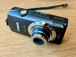 Canon IXUS 210 mit Zubehör