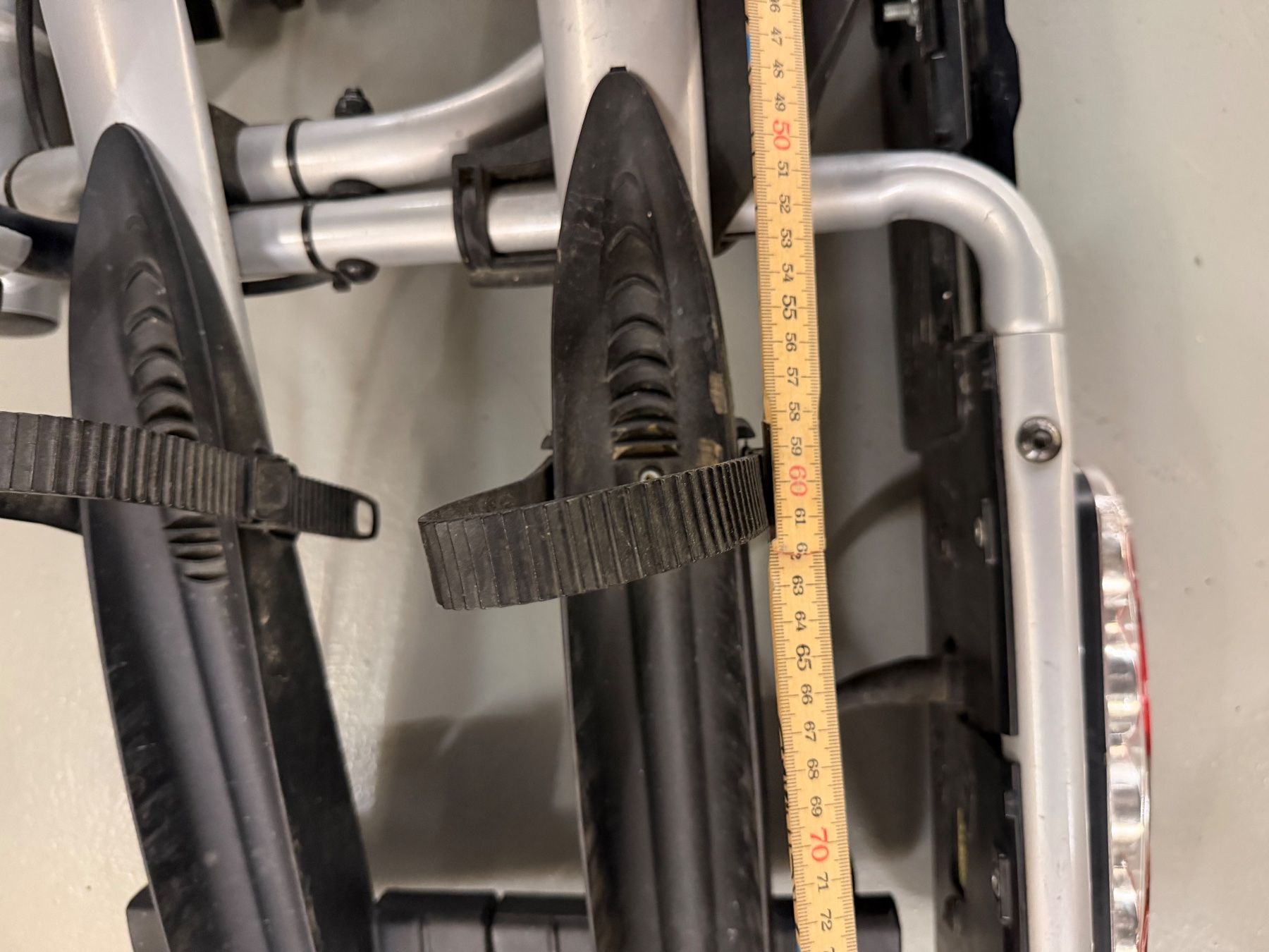 Travi: Thule Fahrradträger – Difettoso da Oftringen venduto da bra_55lt 8