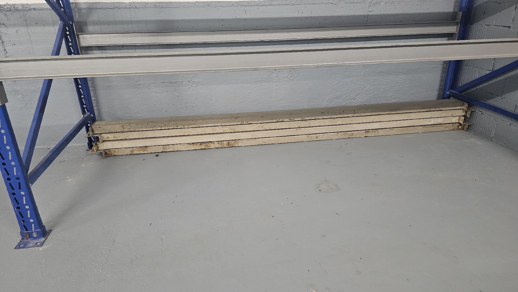 Scaffali: Schwerlastregal / Palettenregal – Usato da Derendingen venduto da cng_6j2n 3