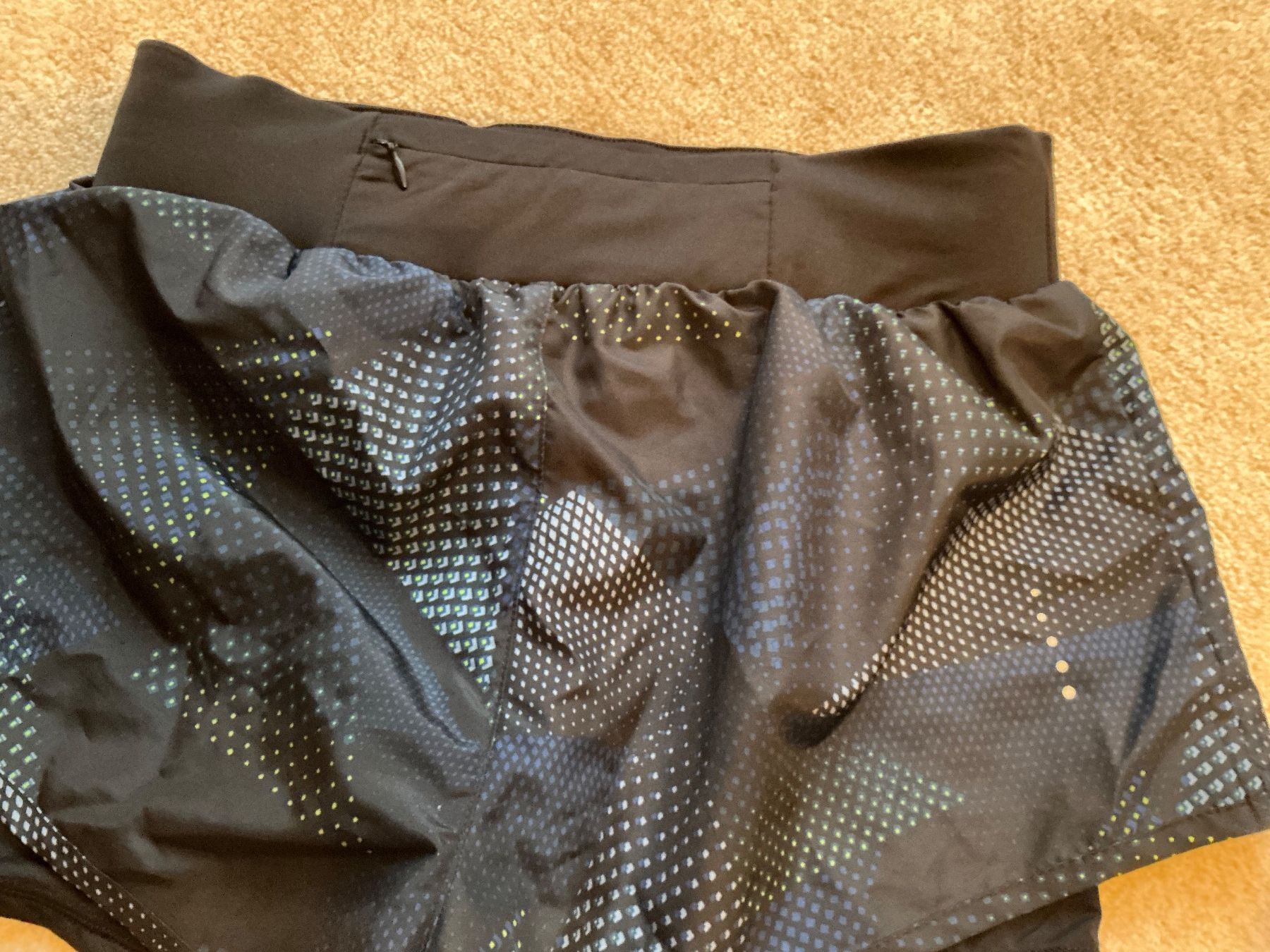 Pantalons: Neue kurze Hose Gr. 36/38 – Neuf (Voir description) à Rüfenach AG par dreen87 1
