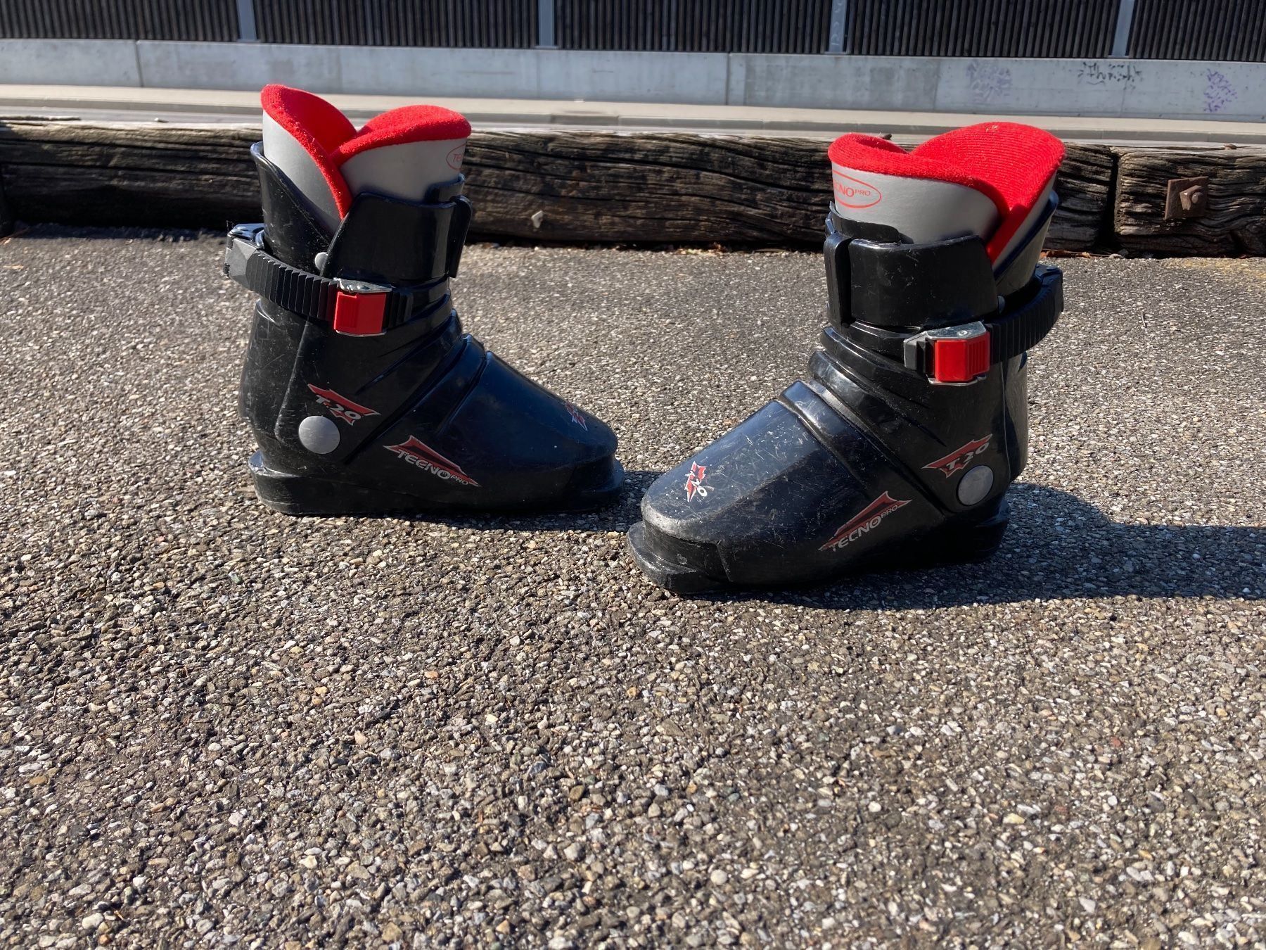 Scarpe da uomo: Kinderskischuh 236mm – Usato da Niederscherli venduto da ypsilon315