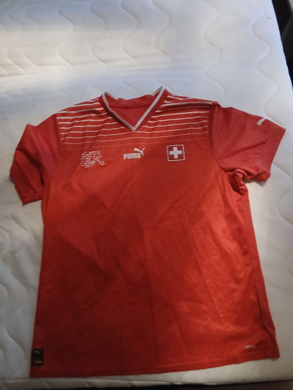 Puma Canottiere & Pantaloni: Schweizer Nati Trikot – Usato da Oberglatt ZH venduto da Sandro0124
