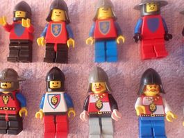 26 schöne alte Lego RITTER Figuren