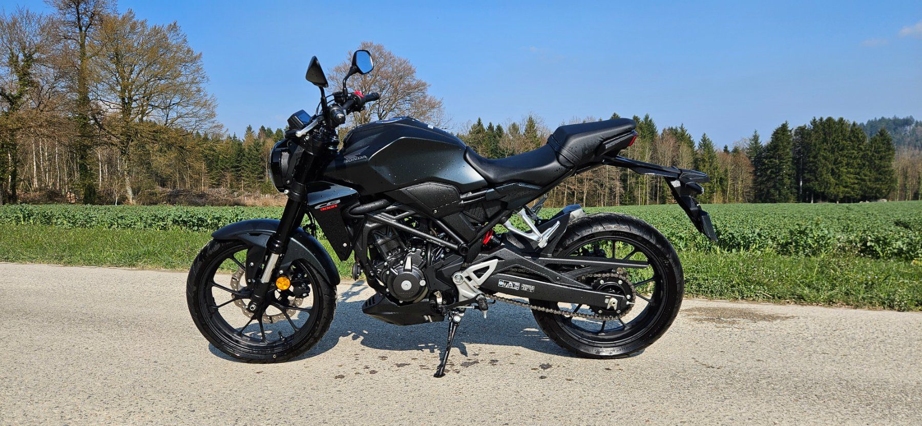 Honda Strada: Honda CB300 (35kw) – Usato da Glashütten venduto da lis_p5wf