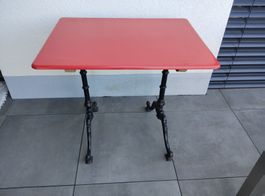 Table ancienne de bistrot