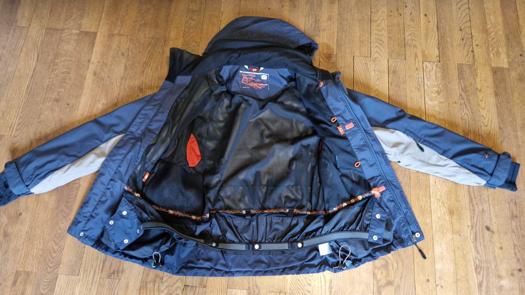 Jacken: Snowboard Jacke Below Zero Herren XS – Gebraucht aus Wetzikon ZH von mic_w8nf 2