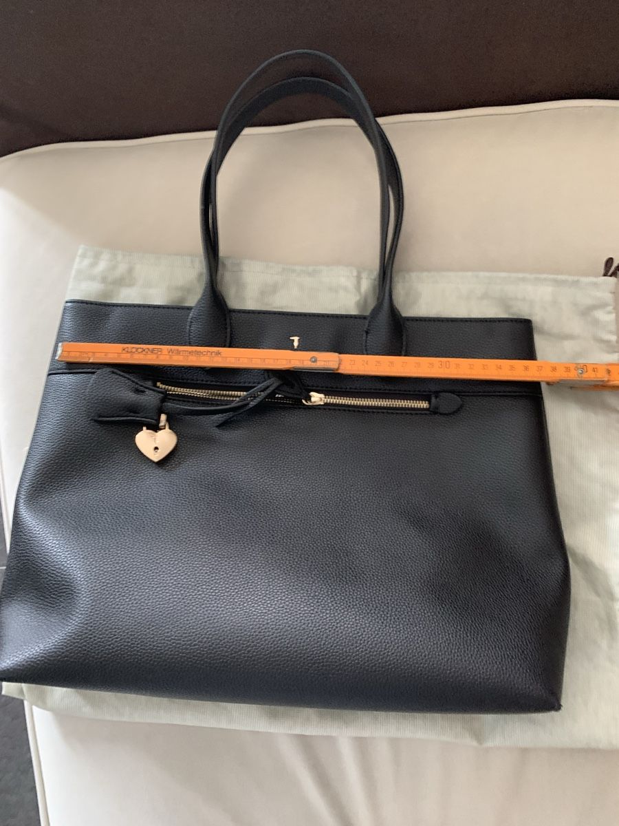 Trussardi Taschen für Damen: Trusardi Tasche  – Gebraucht aus Bergdietikon von zor_856j
