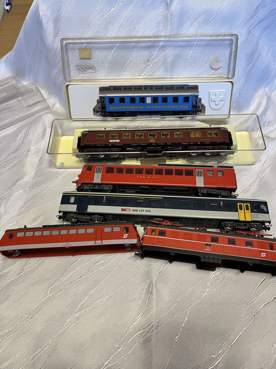 Liliput Trains électriques: Liliput und diverse – Défectueux à Olten par krabe05