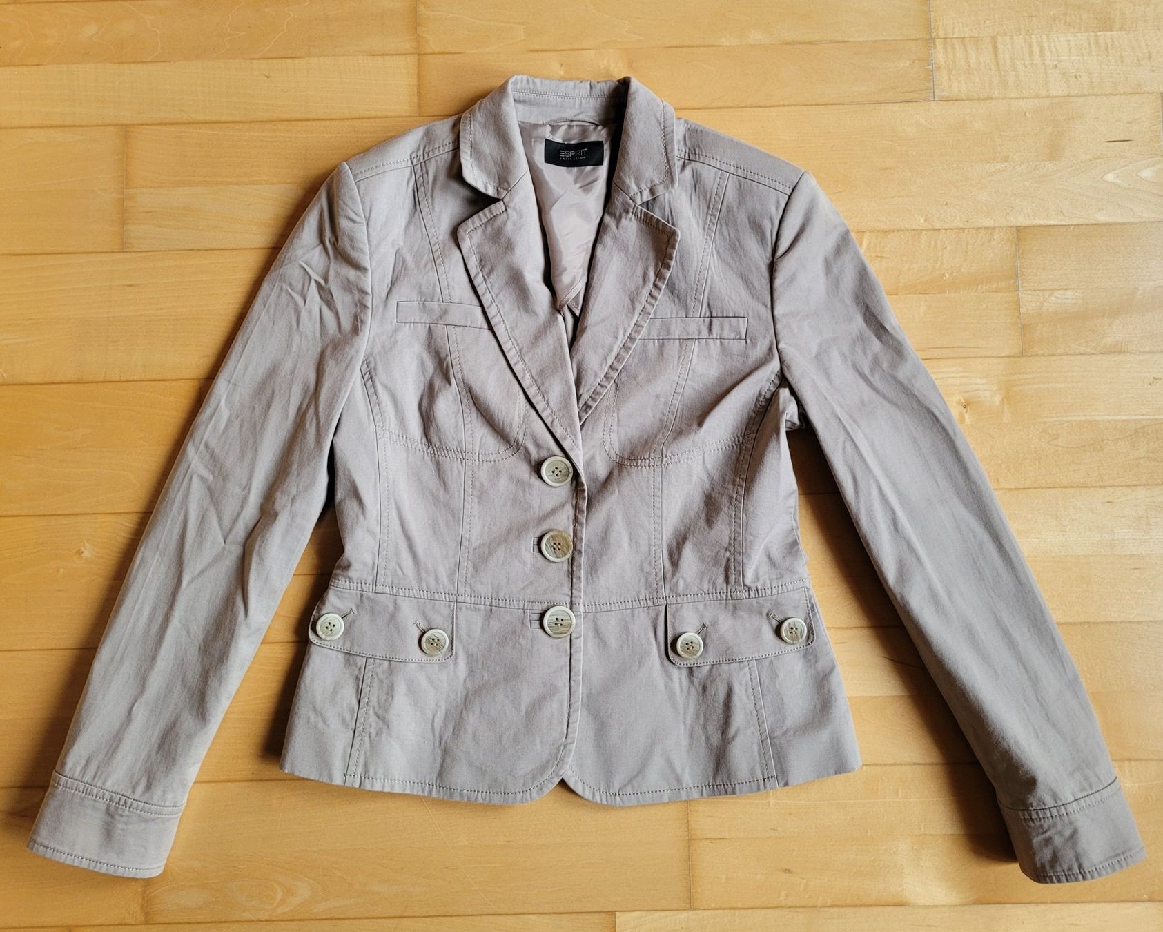 Esprit Giacche: Esprit collection Blazer beige Gr. 38 – Usato da Widnau venduto da kerstinlo