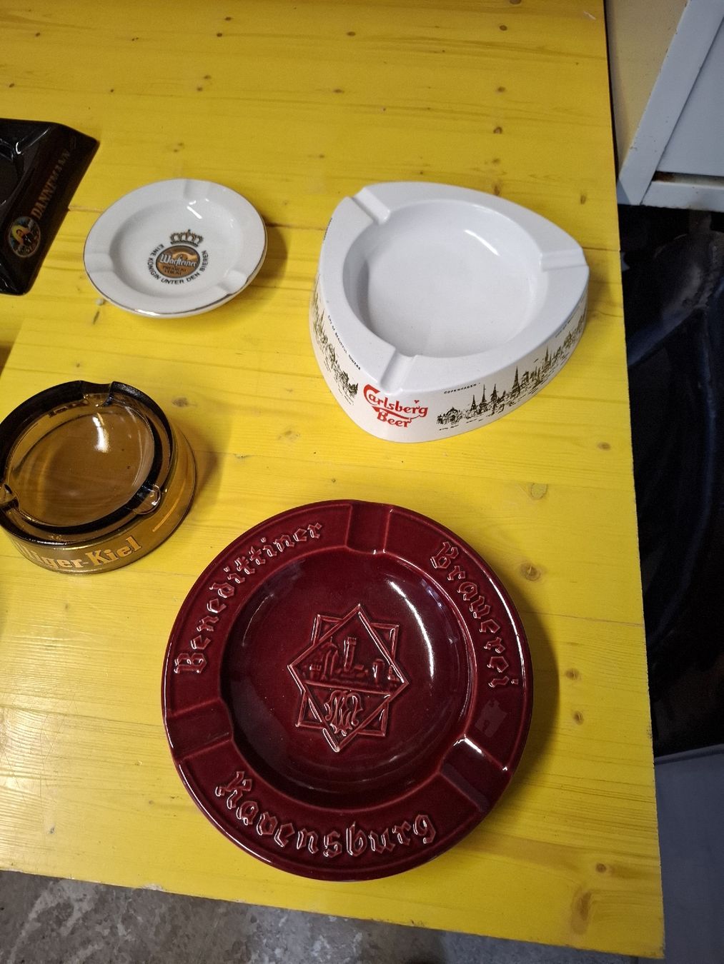 Portacenere: Grosse Sammlung Aschenbecher diverse Marken – Usato da St.Gallen venduto da bpeter01 4