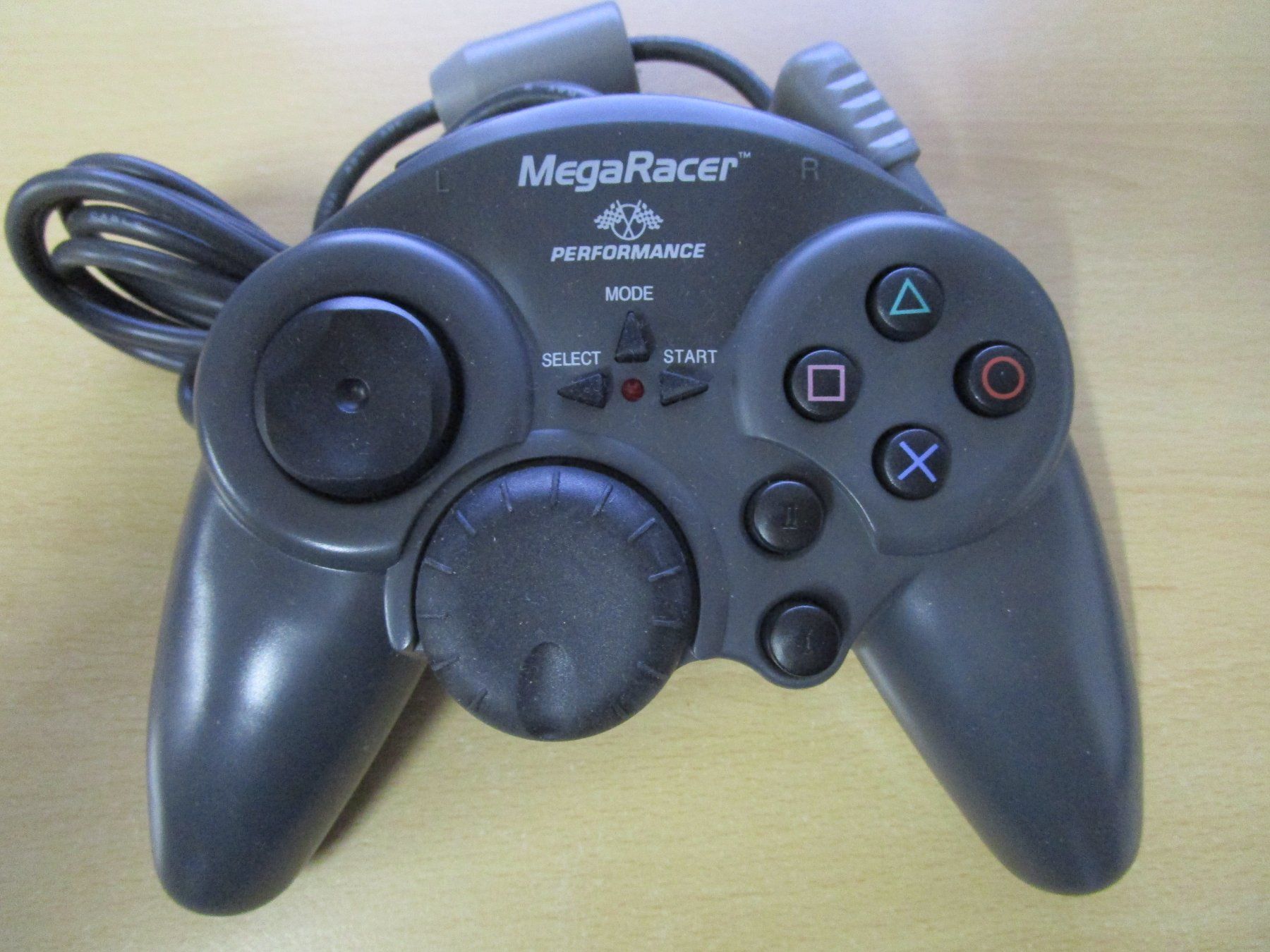 Controller: Mega Racer Controller Playstation 1 Race Games Pad Neuware – Nuovo (secondo la descrizione) da Goldau venduto da agestuffer