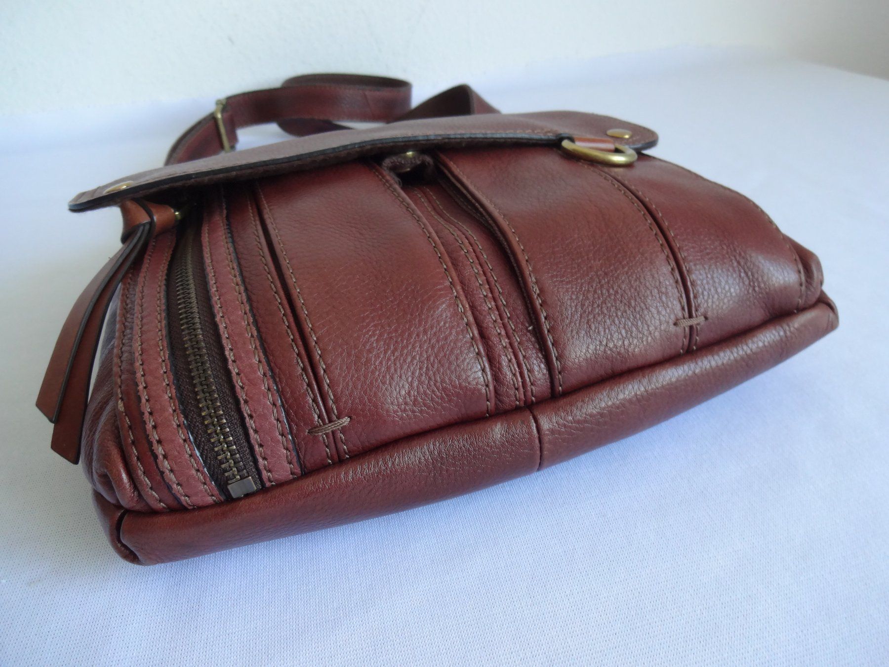 Fossil Taschen für Damen: "" FOSSIL "" Leder Umhängetasche – Gebraucht aus Frauenfeld von rey06 4