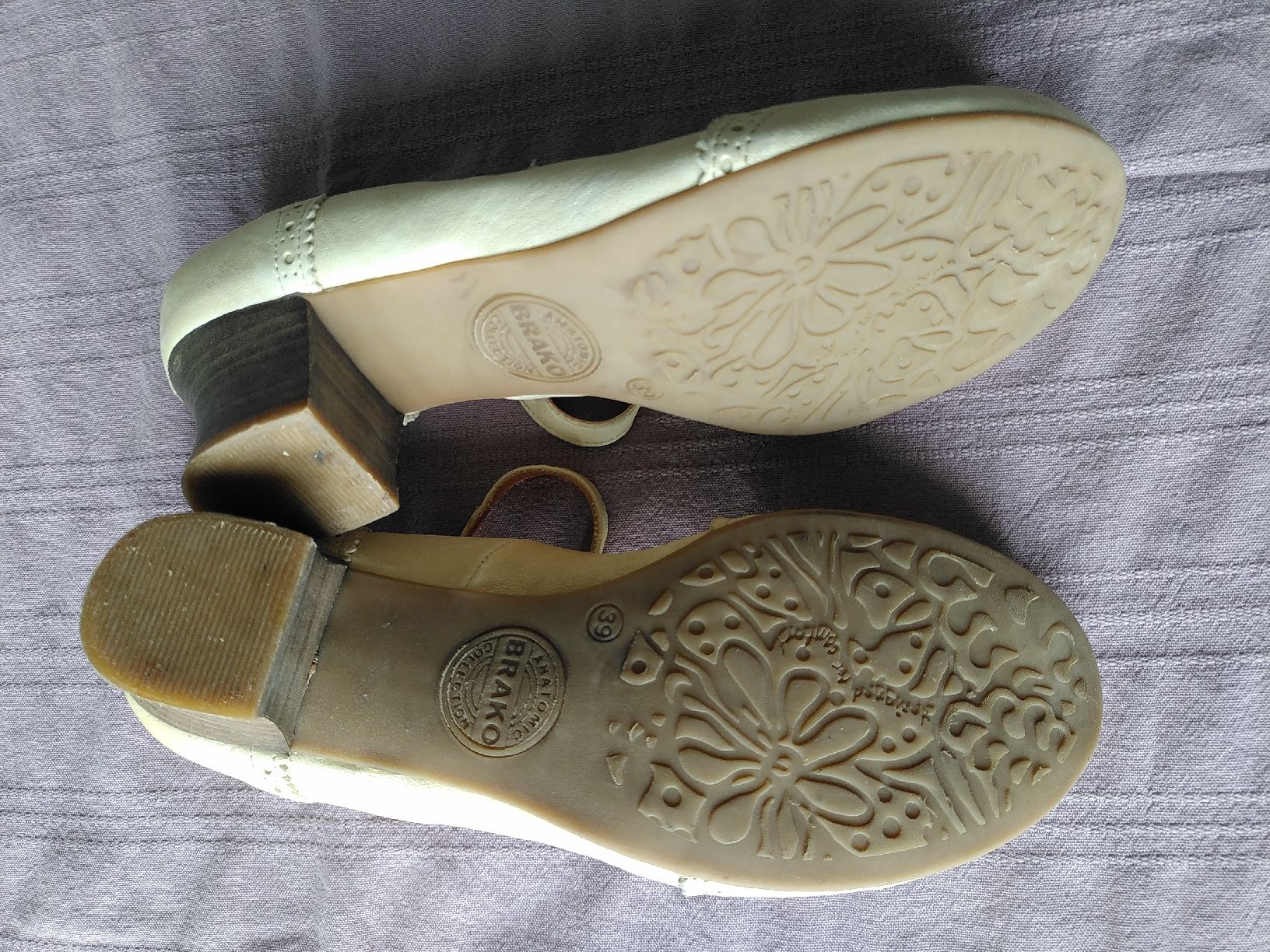 Scarpe da donna: Brako Pumps cremeweiss 39 – Usato da Bern venduto da mijfu 2