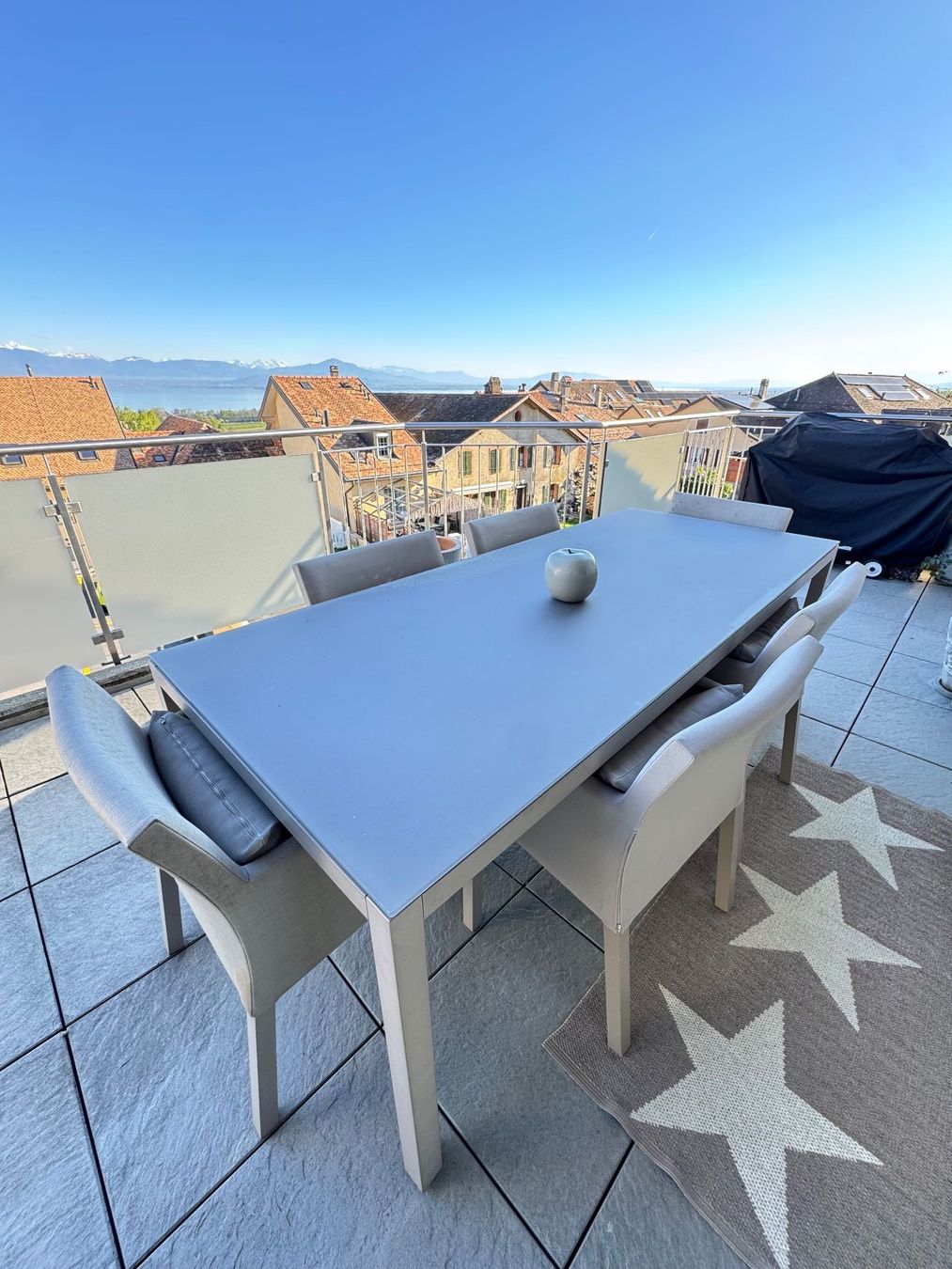 Set di tavolo e panche: Table et chaises jardin – Usato da Tartegnin venduto da claudius1415