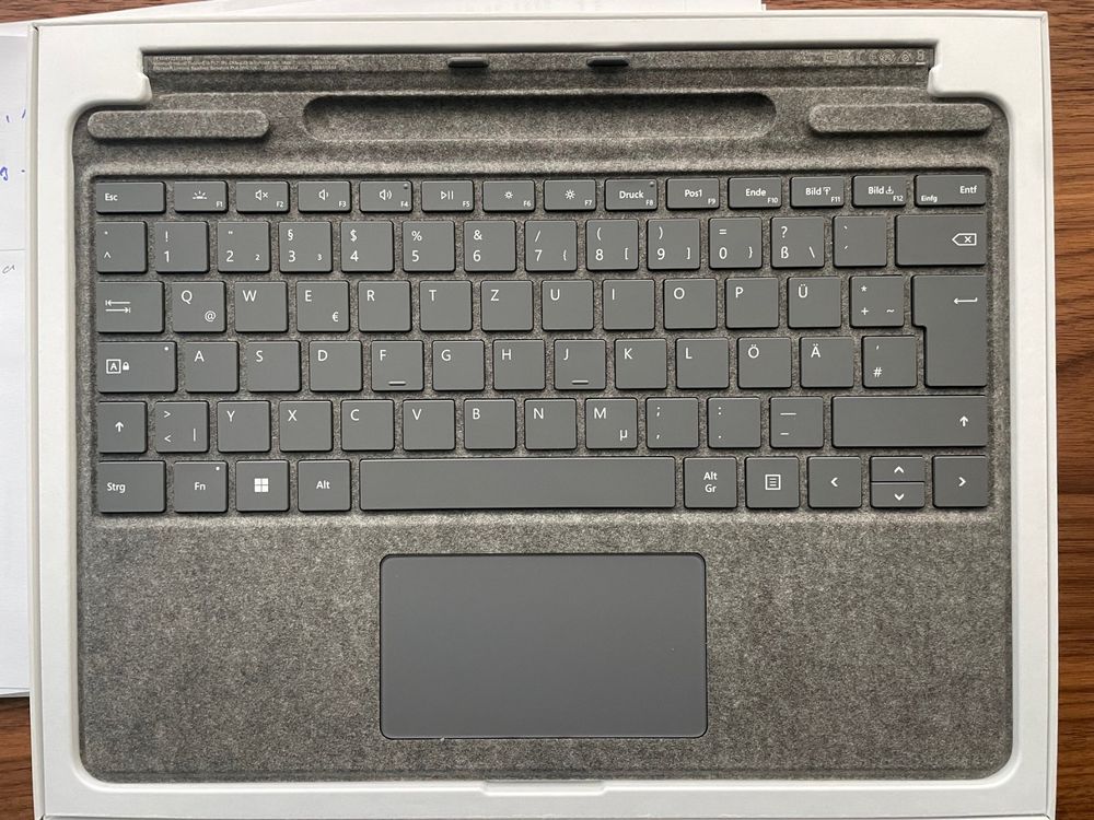 Surface Pro Tastatur (DE-Layout) (Neu (gemäss Beschreibung)) in ...