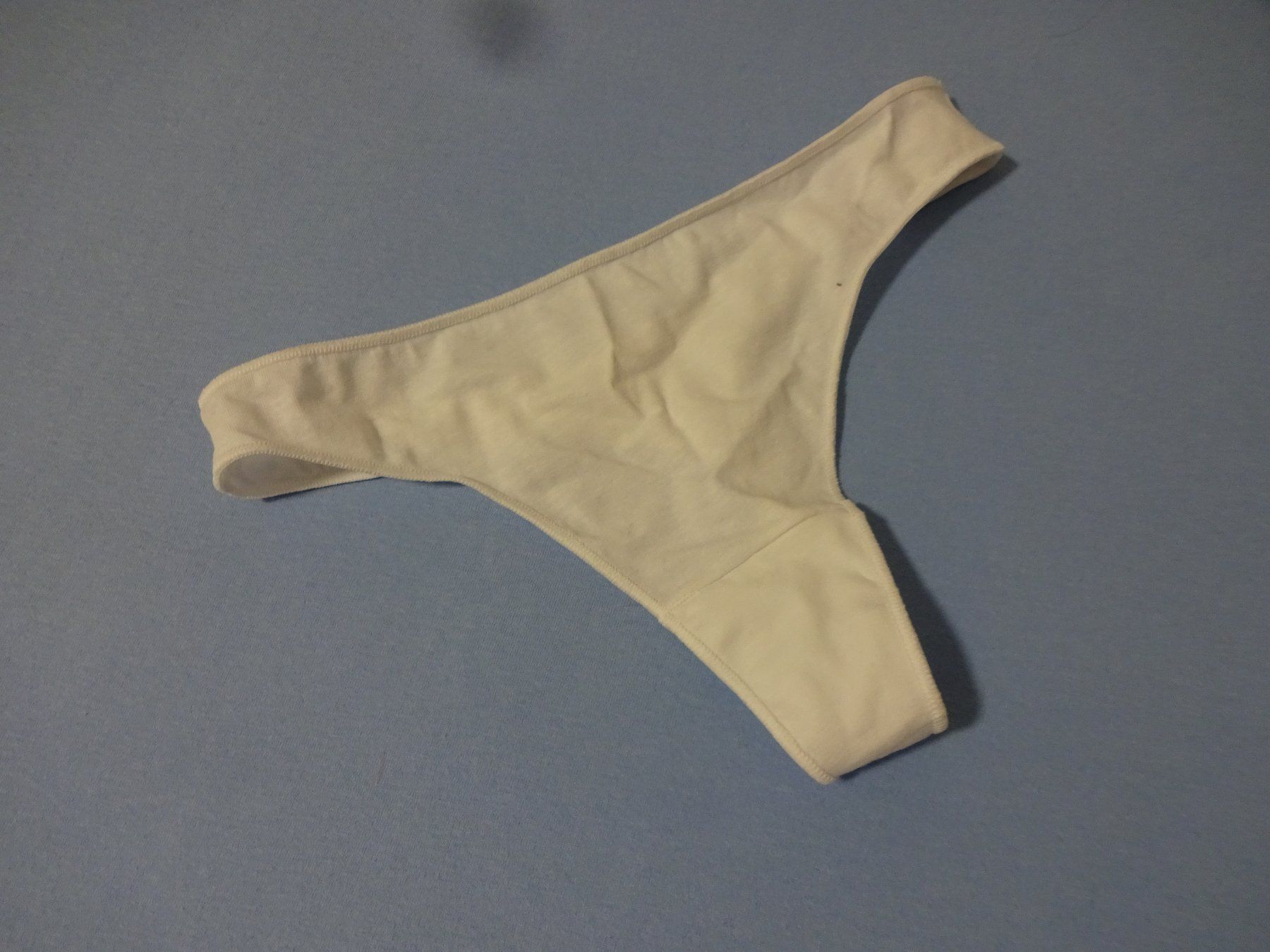 Autres dessous: Schöner String/Cotonella – Neuf (Voir description) à Rothrist par Mistery1