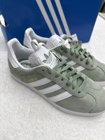 Baskets Adidas Gazelle vert taille 40. 2/3