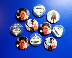 POP ANSTECKKNOPF, 10 STÜCK, SUPERMAN, 70er JAHRE