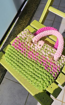 Coole Umhängetasche frische Farben für Frühling/Sommer