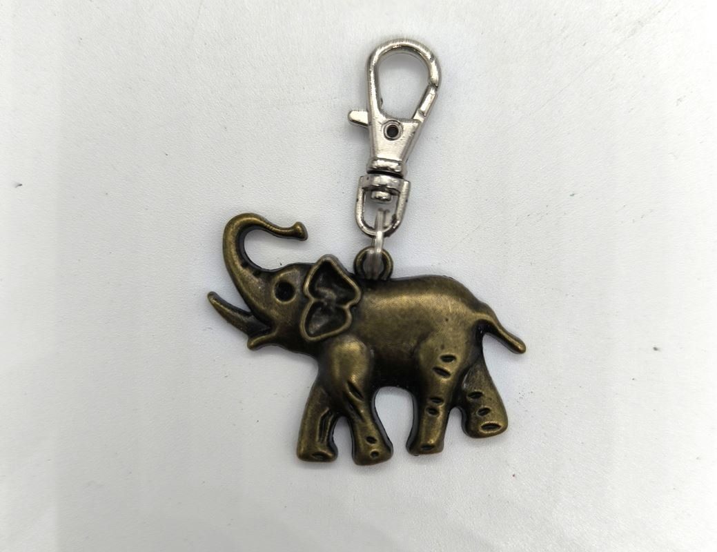 Anhänger: Mini Elefant Anhänger – Gebraucht aus Rüti ZH von Restwert_Rueti_ZH