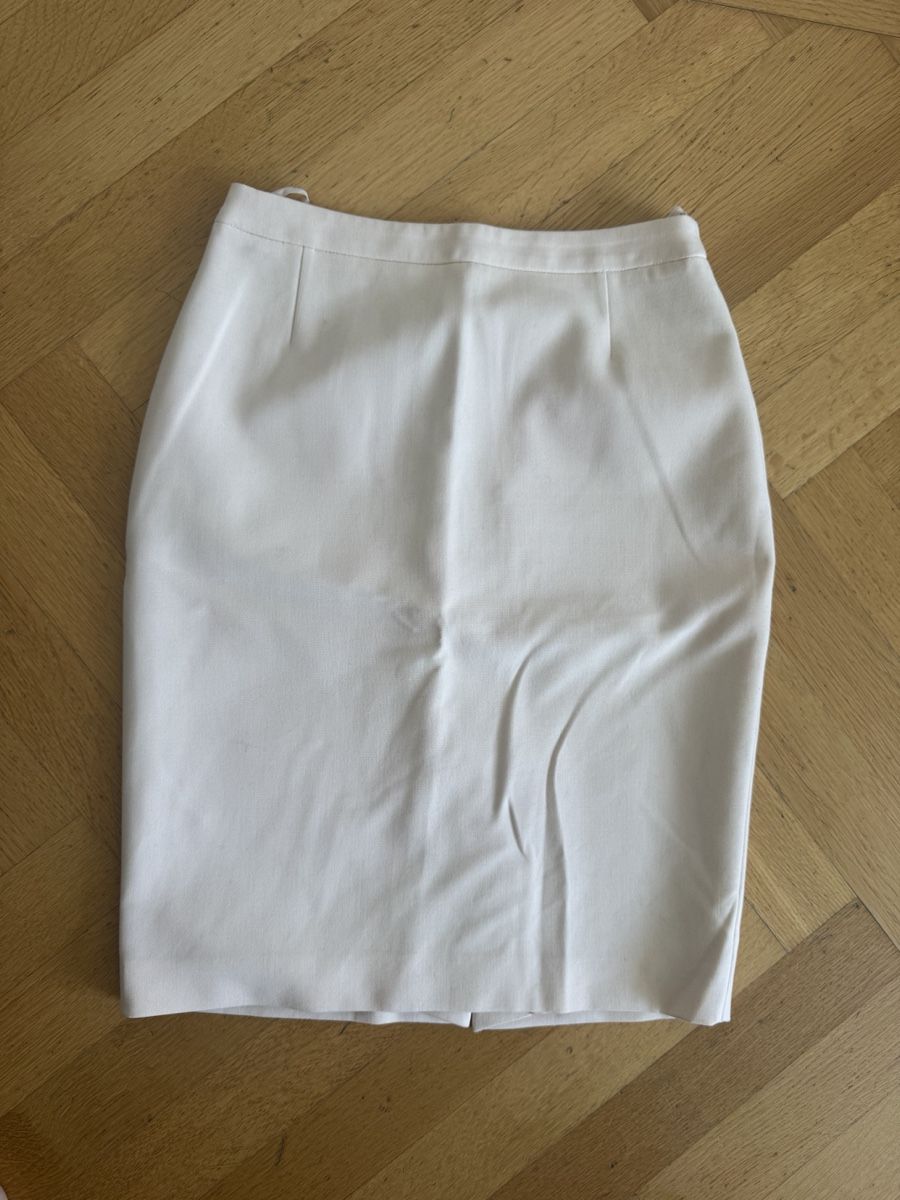 Hugo Boss Gonne: HUGO BOSS Elegante Bleistiftrock, hellrosa, Grösse 36 – Usato da Zürich venduto da Chanelle07