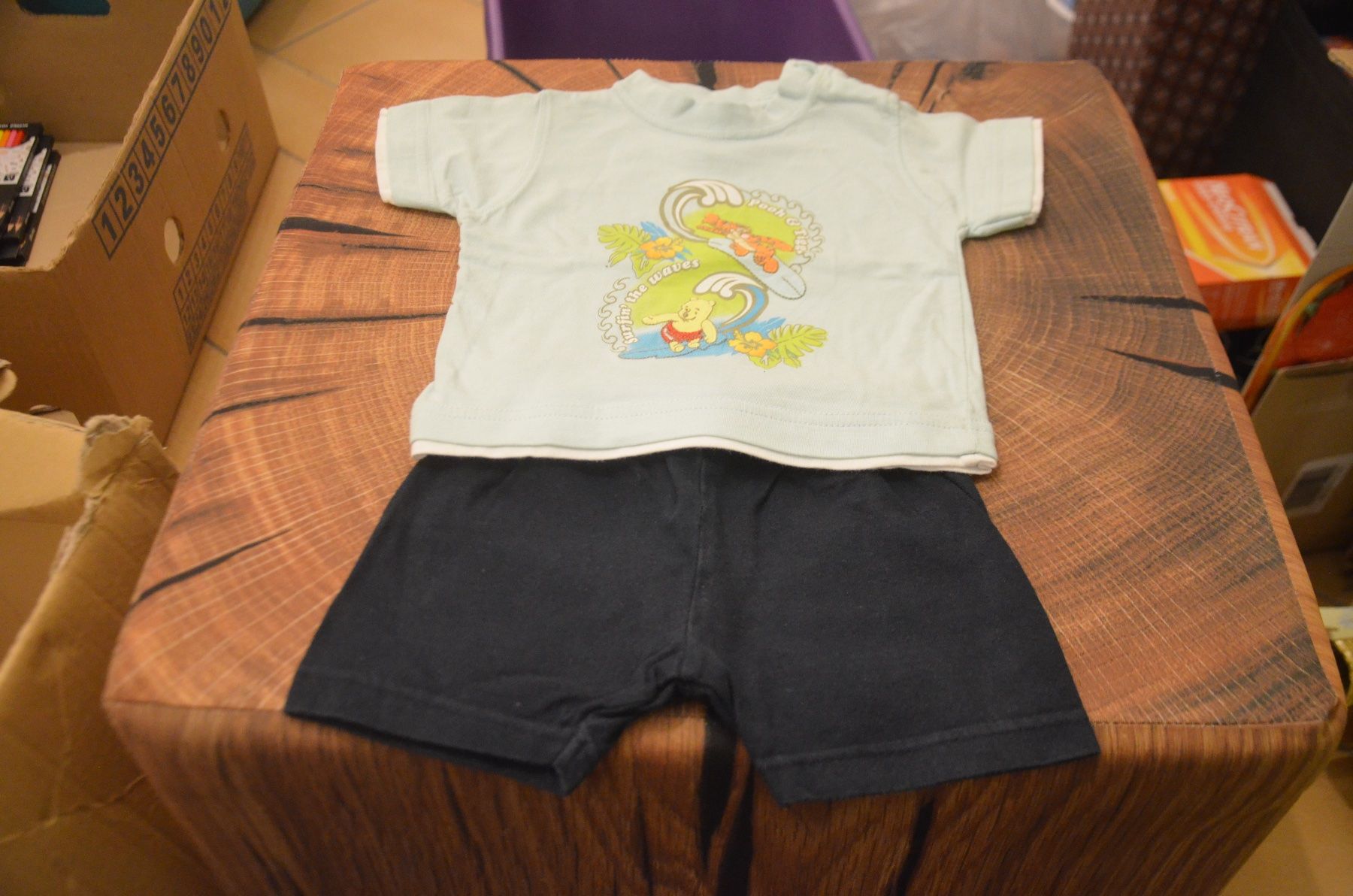 Lotti & Set di vestiti: TAILLE 68 - WINNIE THE POOH – Usato da Chiasso venduto da Dolly015