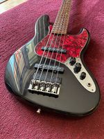 Fender American Standard Jazz Bass V (USA, 1995-2000)  Black