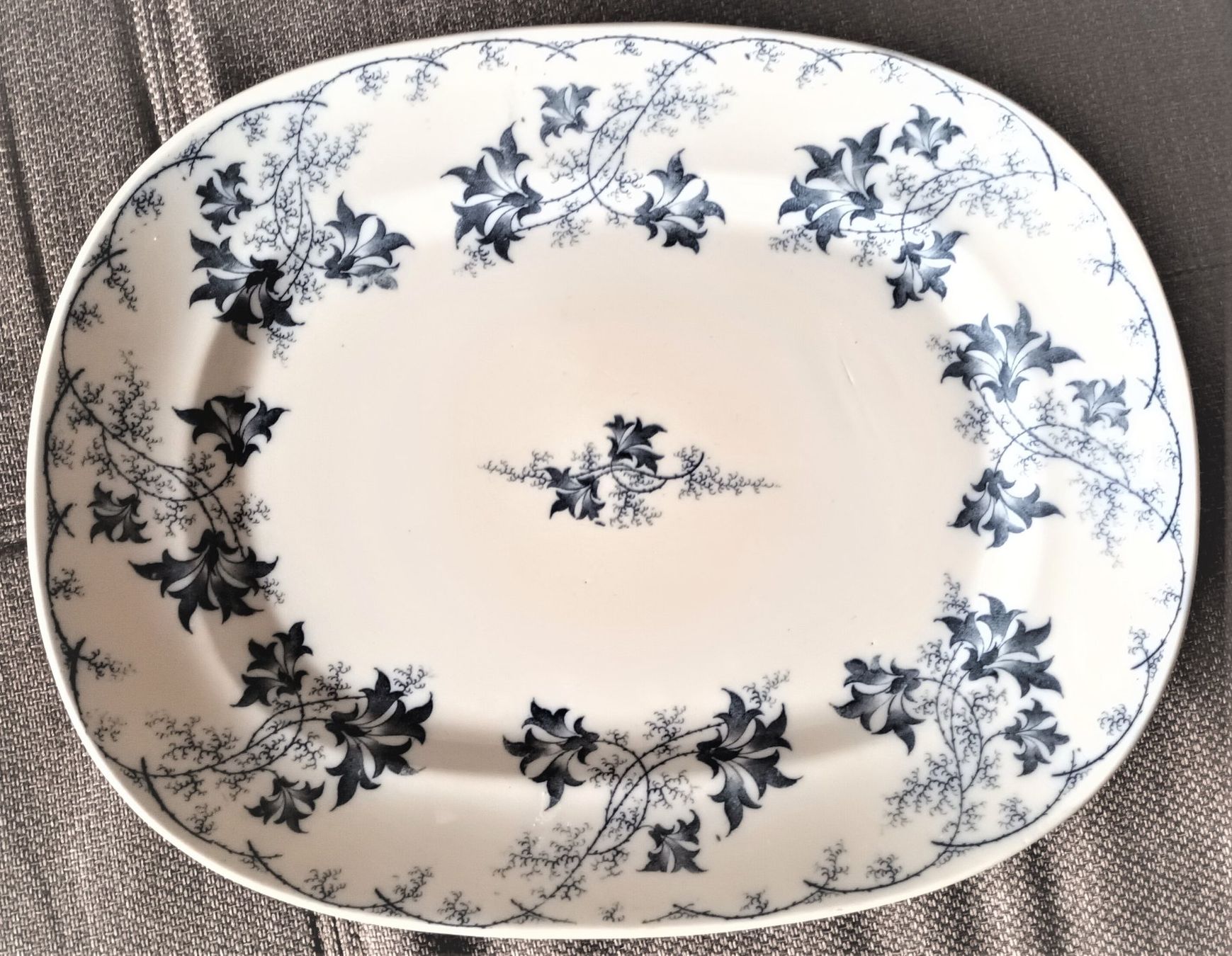 Villeroy & Boch Servierplatten: Villeroy & Boch Platte, alte Servierplatte, Elbe – Gebraucht aus Vaduz von Bergtiger