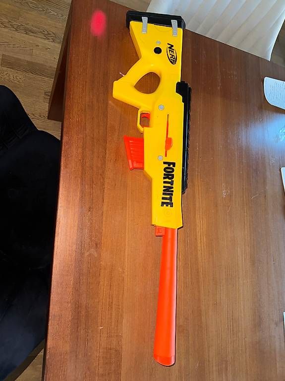 Nerf Giocattoli: NERF Set 5 Grosse Blaster Guns / Konvolut – Usato da Münchenstein venduto da _thebluemoon_ 1
