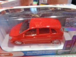 Mercedes B  Class  1-43 (mit Box) Mondo-Motors  (Boo6)