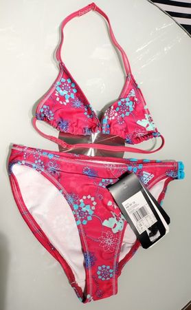 adidas-Bikini Grösse 140, neu und ungetragen
