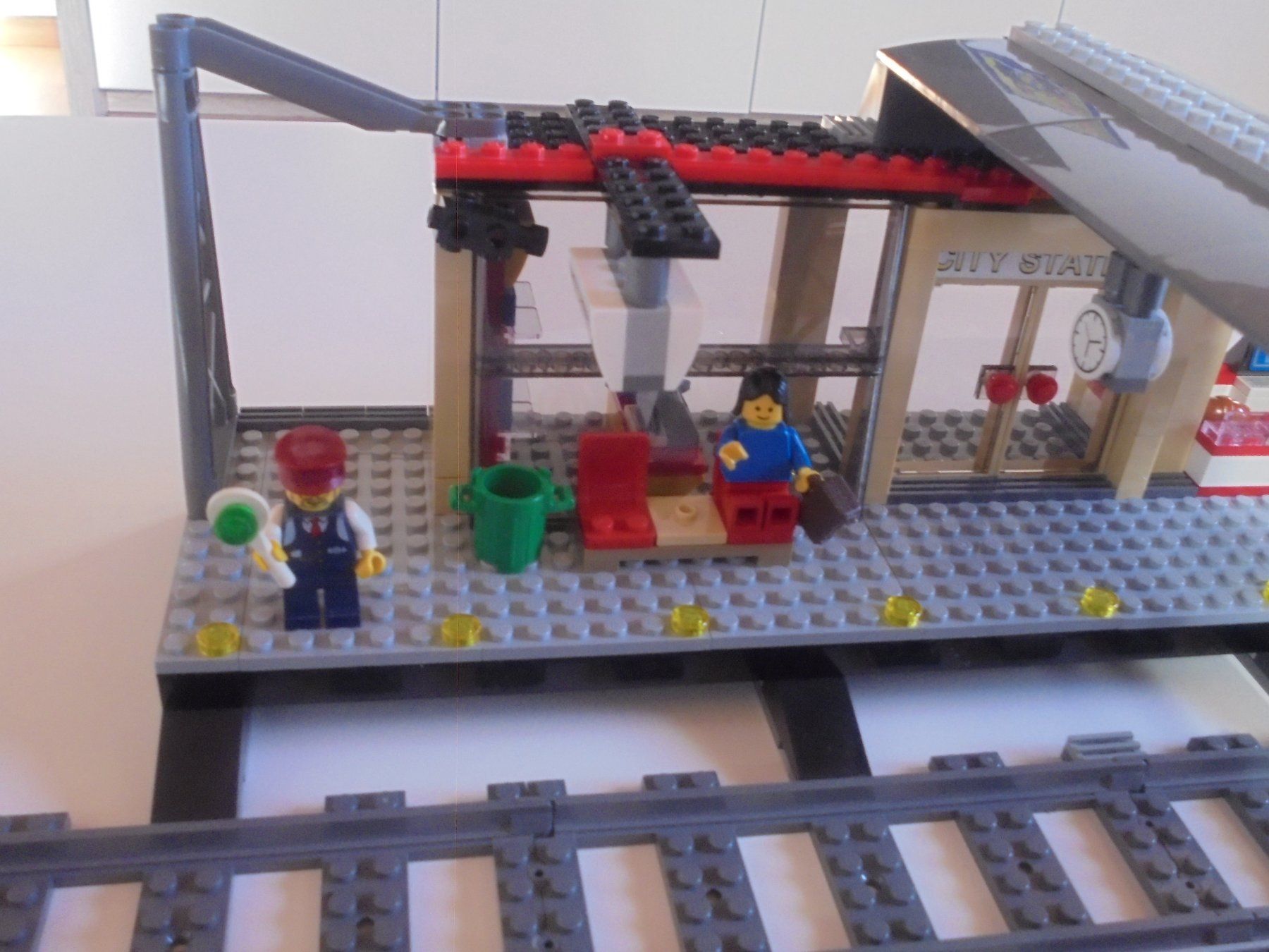 Lego Giocattoli: LEGO -TOLLER - EISENBAHN - BAHNHOF 60050 – Usato da Gelterkinden venduto da ajdt4 2