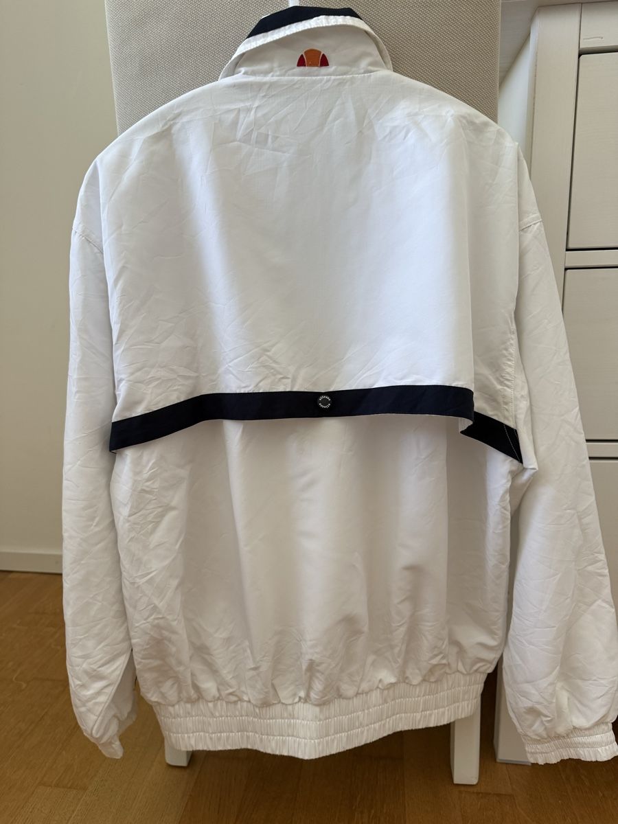 Giacche: Ellesse weiss windjacke Gr. 165-175 – Usato da Urdorf venduto da liska55 1