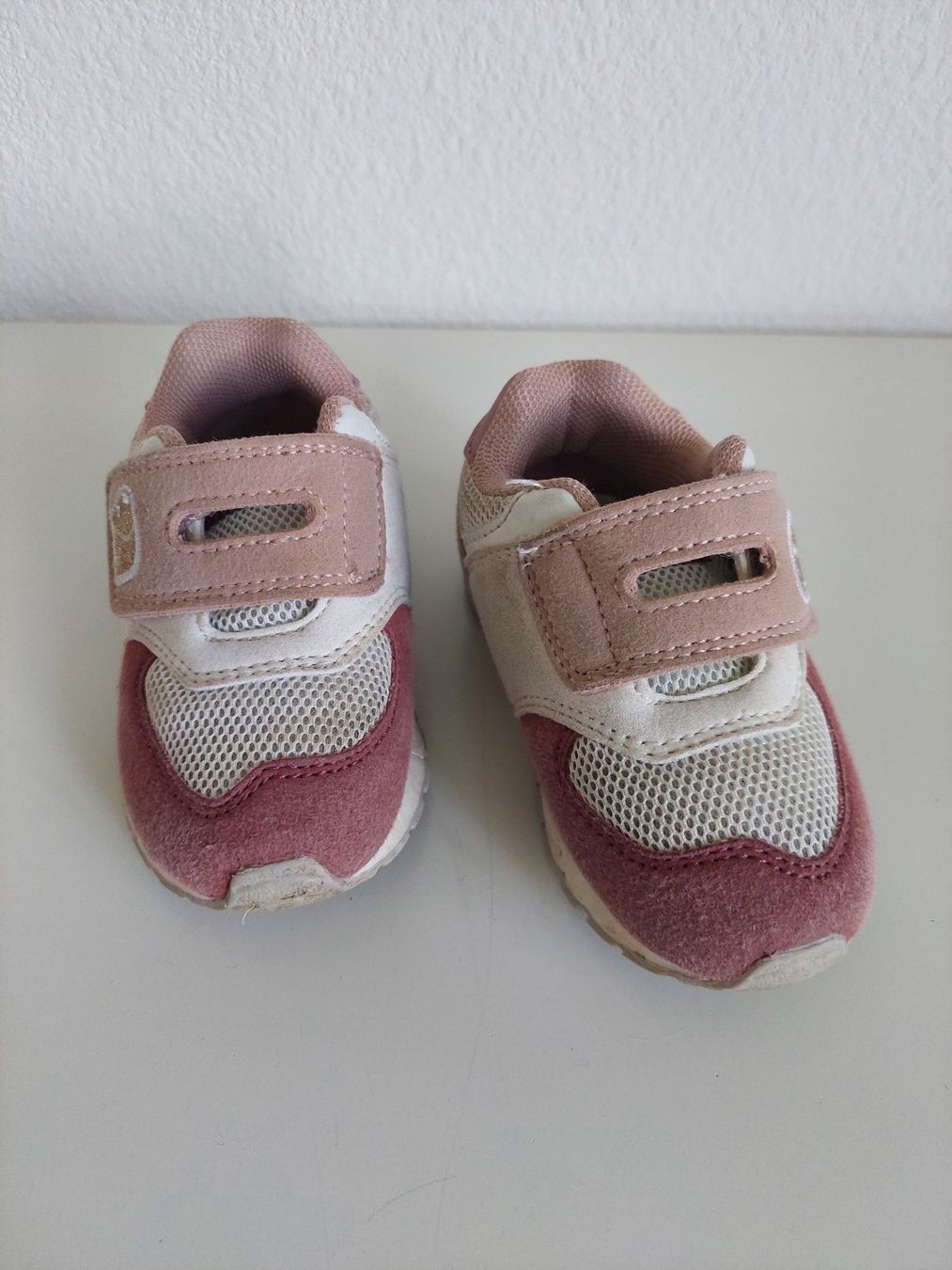 Elefanten Scarpe per ragazze: HELLROSA ELEFANTEN TURNSCHUH GR. 20 – Usato da Münchenstein venduto da Strupfi