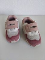 HELLROSA ELEFANTEN TURNSCHUH GR. 20