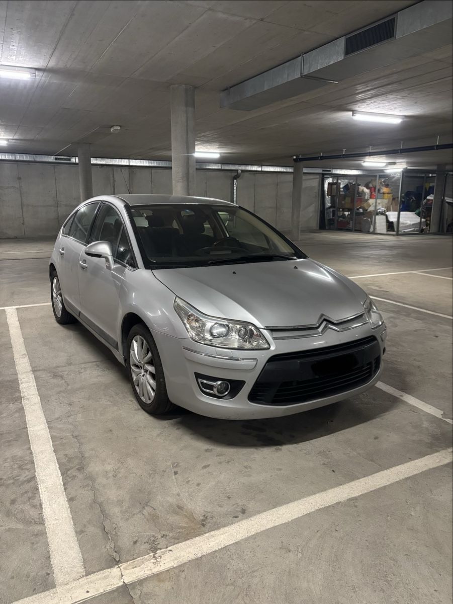 Citroën Autos: Citroen C4 1.6i 110cv – D'occasion à Conthey par jul_h7fl