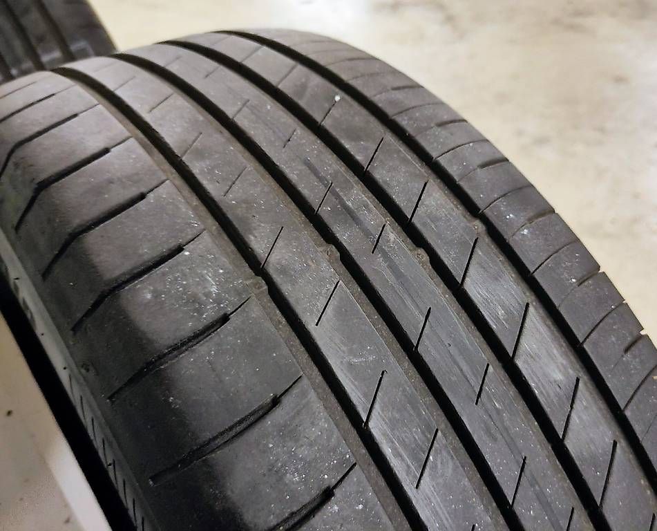 Goodyear Pneumatici & Ruote complete: Goodyear Efficientgrip Performance 215/55 R18 95H – Usato da Genève venduto da swa_h5l7 1