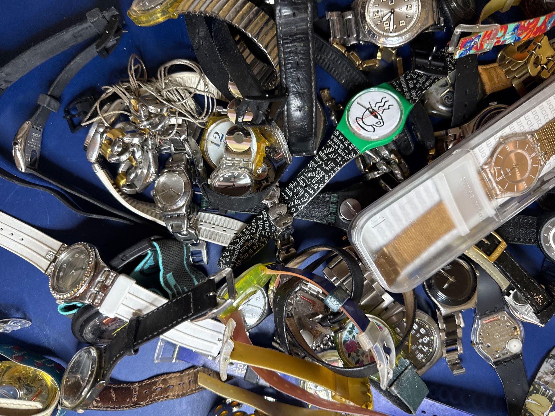 Swatch Orologi: Swatch Uhrenlot unkontrolliert – Difettoso da Pfeffingen venduto da Allhandelklgwatches 3