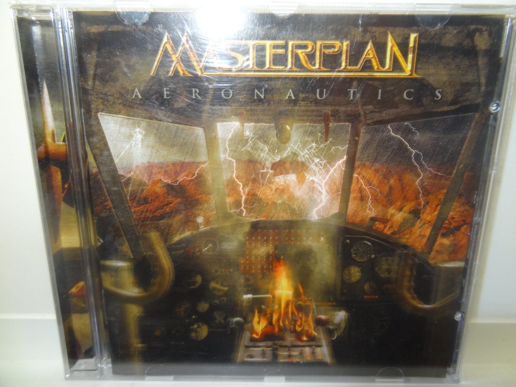 CD: Masterplan Aeronautics (CD) Album – Usato da luzern venduto da musicandart