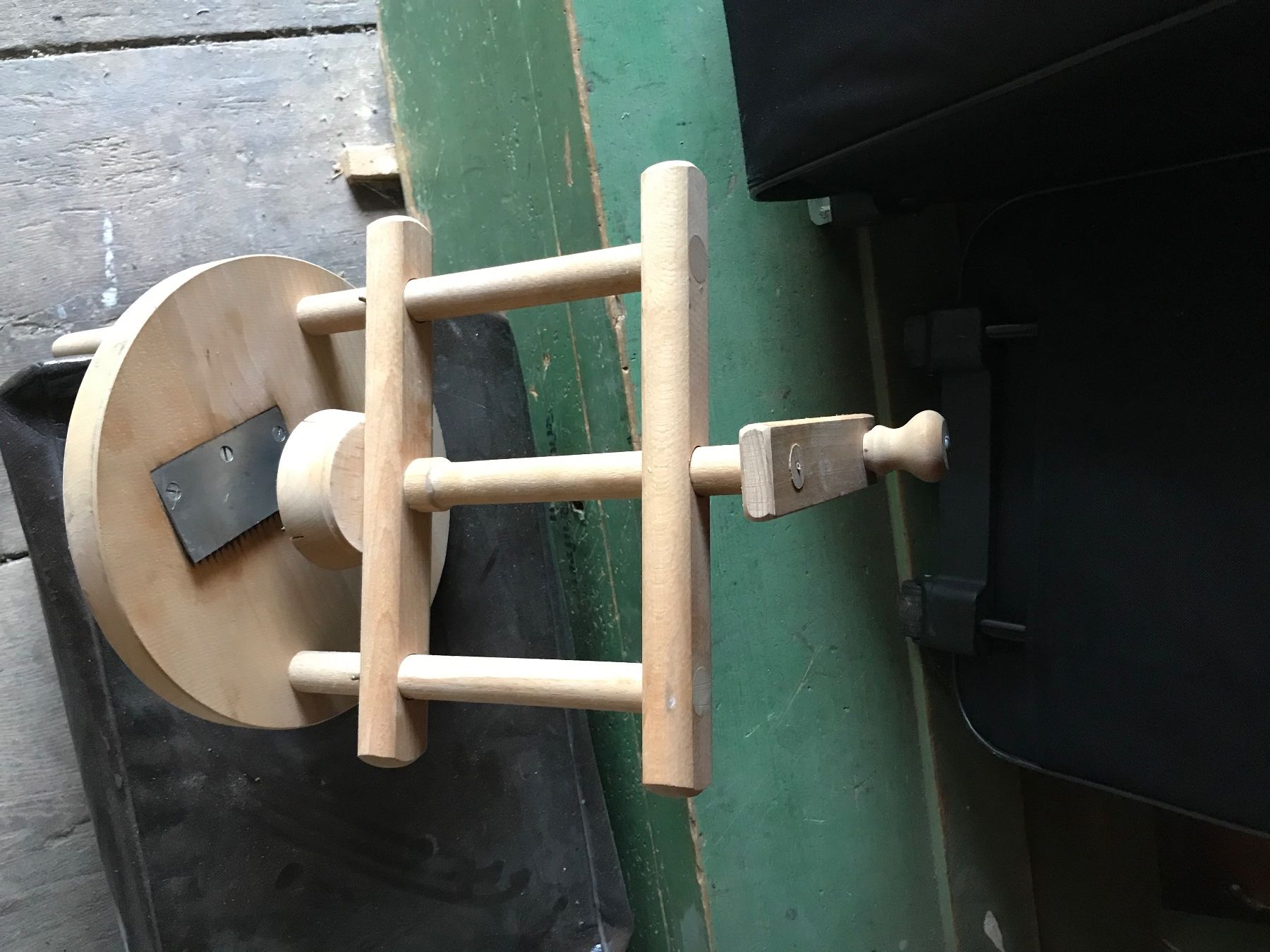 Holzartikel: Holz Rübenschneider - Handgefertigt - – Gebraucht aus Wangenried von Mita01 2