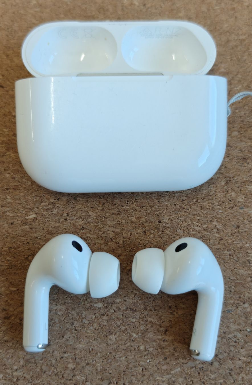 Apple Cuffie: Apple AirPods 3 Pro – Usato da Nyon venduto da Mumucelo 1