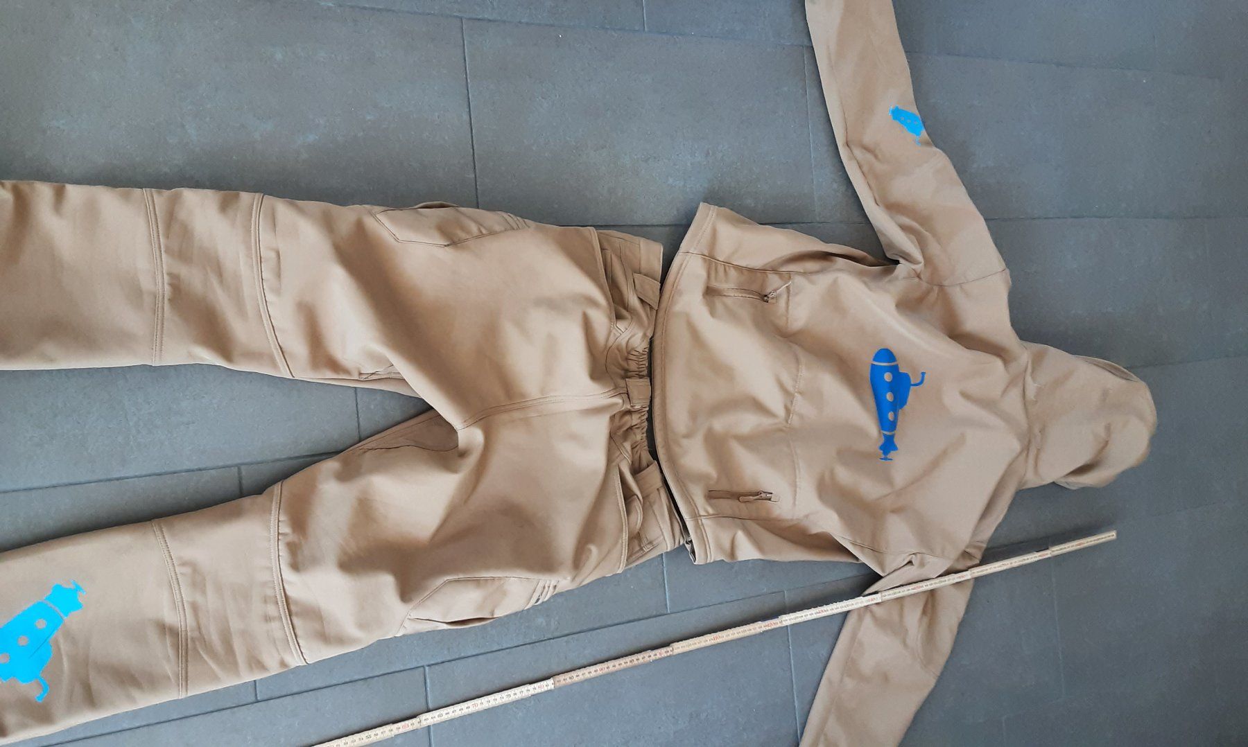 Costumi: Fasnachttauchergrind mit Gewand – Usato da Stans venduto da Kaelti 8