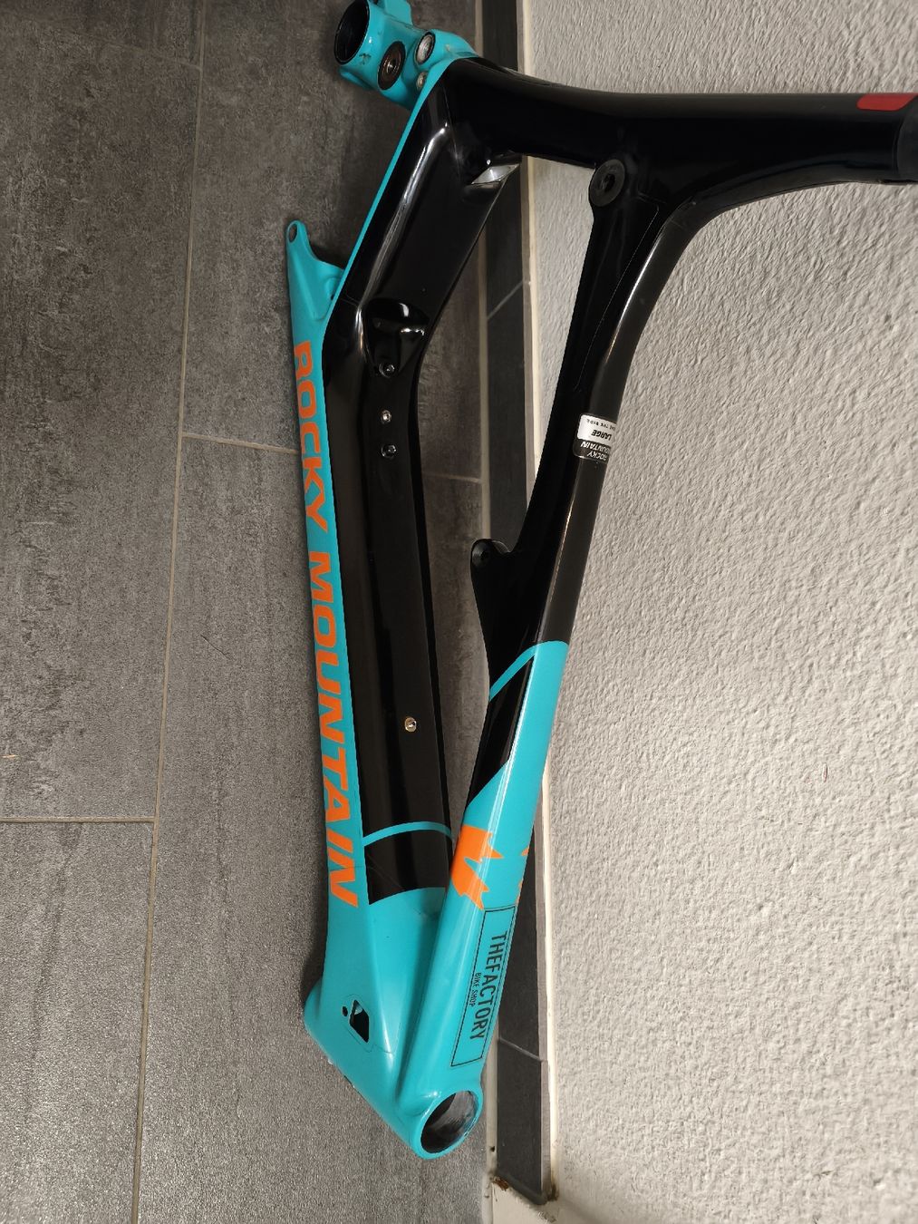 Rocky Mountain Bicycles Ersatzteile: Rahmen Rocky mountain Altitude Powerplay C90 – Gebraucht aus Zürich von luc_mf5d 4