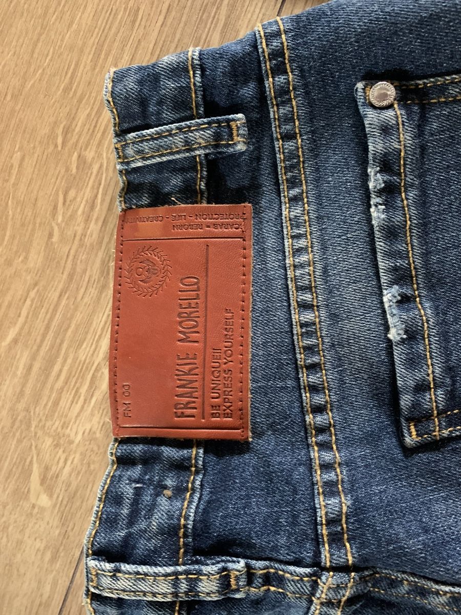 Pantaloni: Shorts original Frankie Morello  – Usato da Zell LU venduto da Cipollone7 4