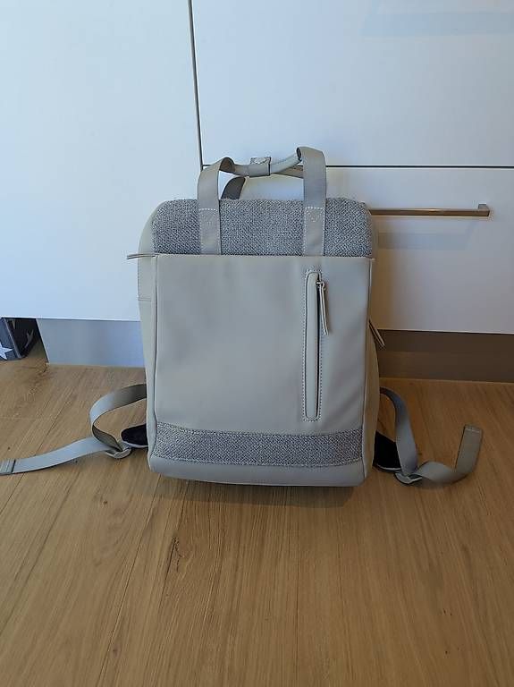 Sacs à dos: Even & Odd Rucksack hellgrau – D'occasion à Dinhard par Hoiiiduu