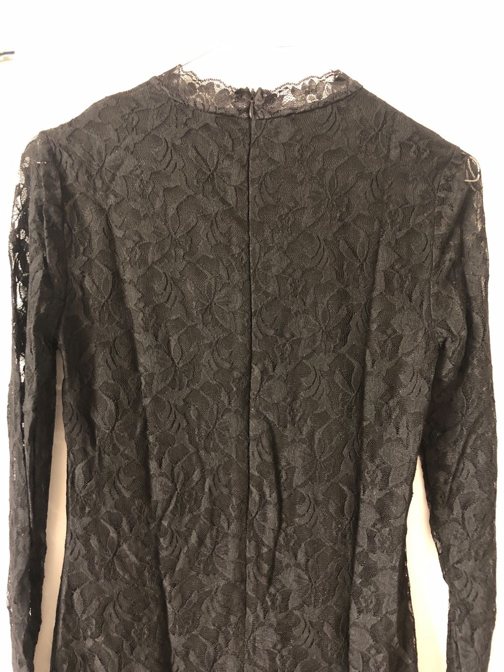 Vila Kleider: Schwarzes Kleid mit Spitzen – Gebraucht aus Sargans von RaBa08 2