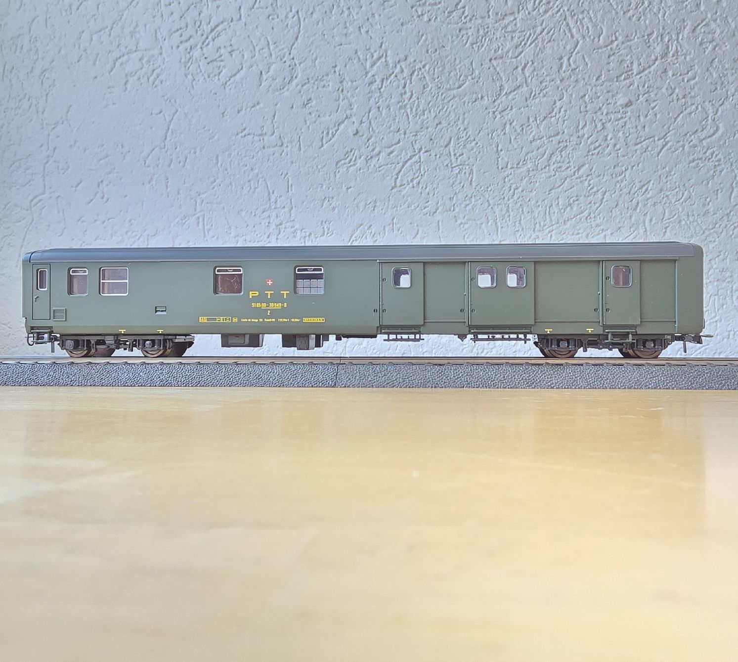 Roco Modellini di ferrovie: Roco 44335 PTT Güterwagen, gebraucht – Usato da Männedorf venduto da Modell-Spezialisten 1
