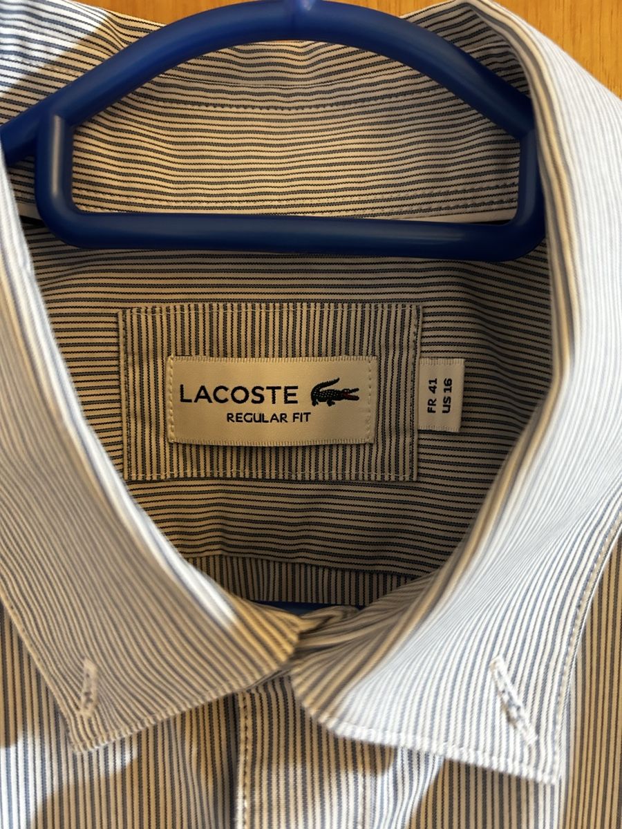 Lacoste Camicie: Chemise Lacoste Regular Fit à rayures bleues et blanches – Usato da Mont-sur-Rolle venduto da Rizzoalma 1