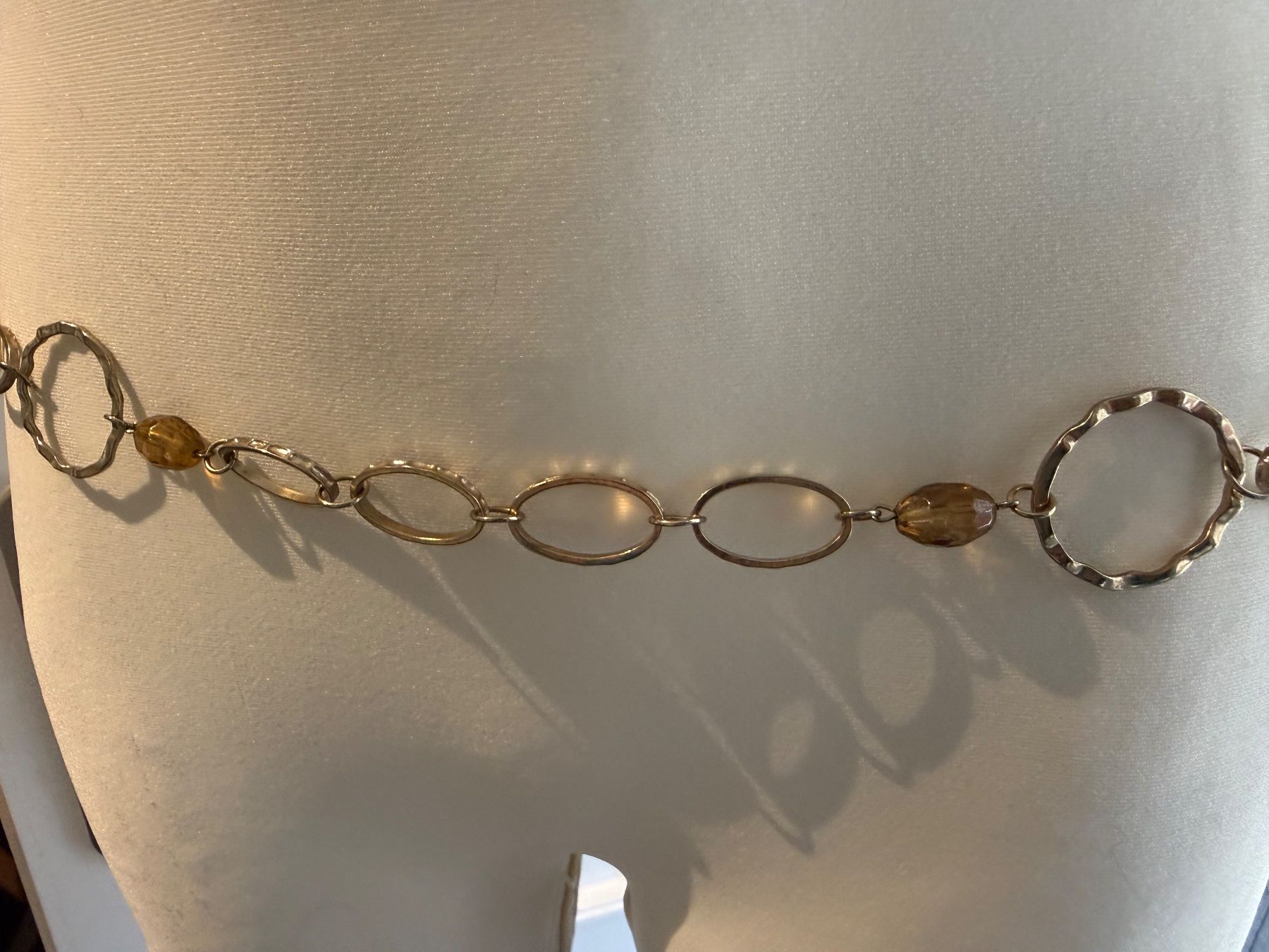 Ceintures: Gürtel oder Kette  Modeschmuck mit Steinen 90cm – D'occasion à Engelburg par mamalanima 2